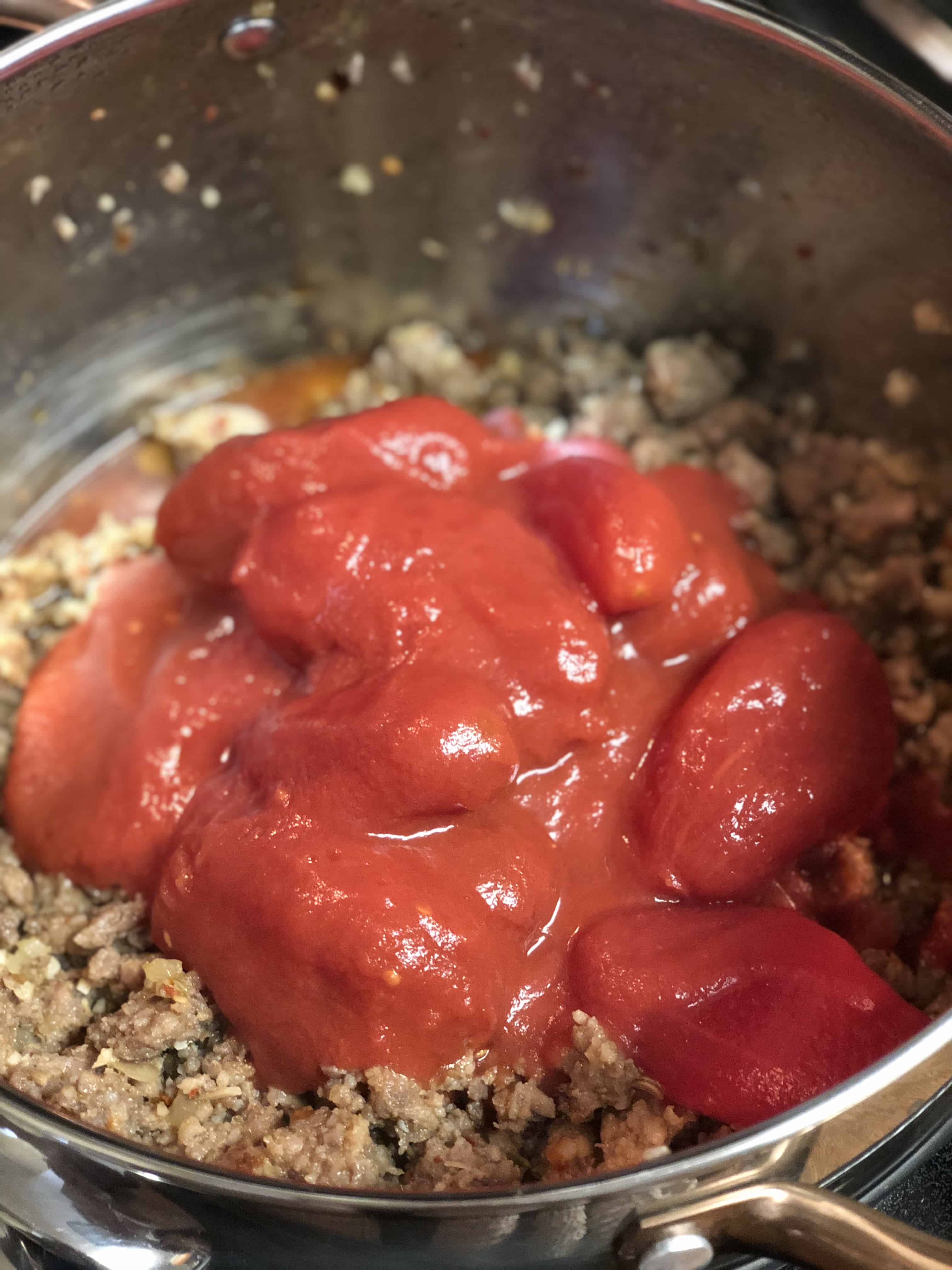 SPICY SAUSAGE CREAM SAUCE PASTA EASY RECIPE