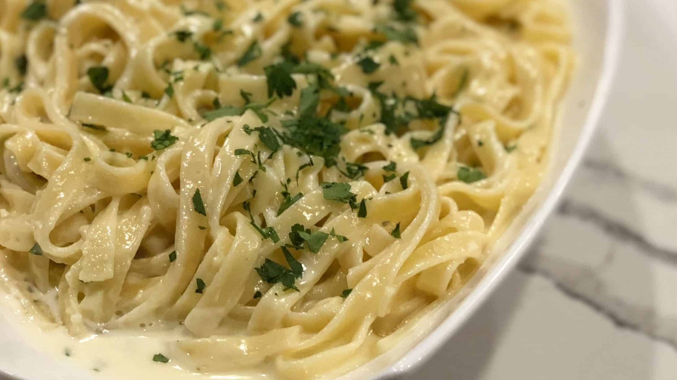FETTUCCINE ALFREDO PASTA EASY AND QUICK RECIPE