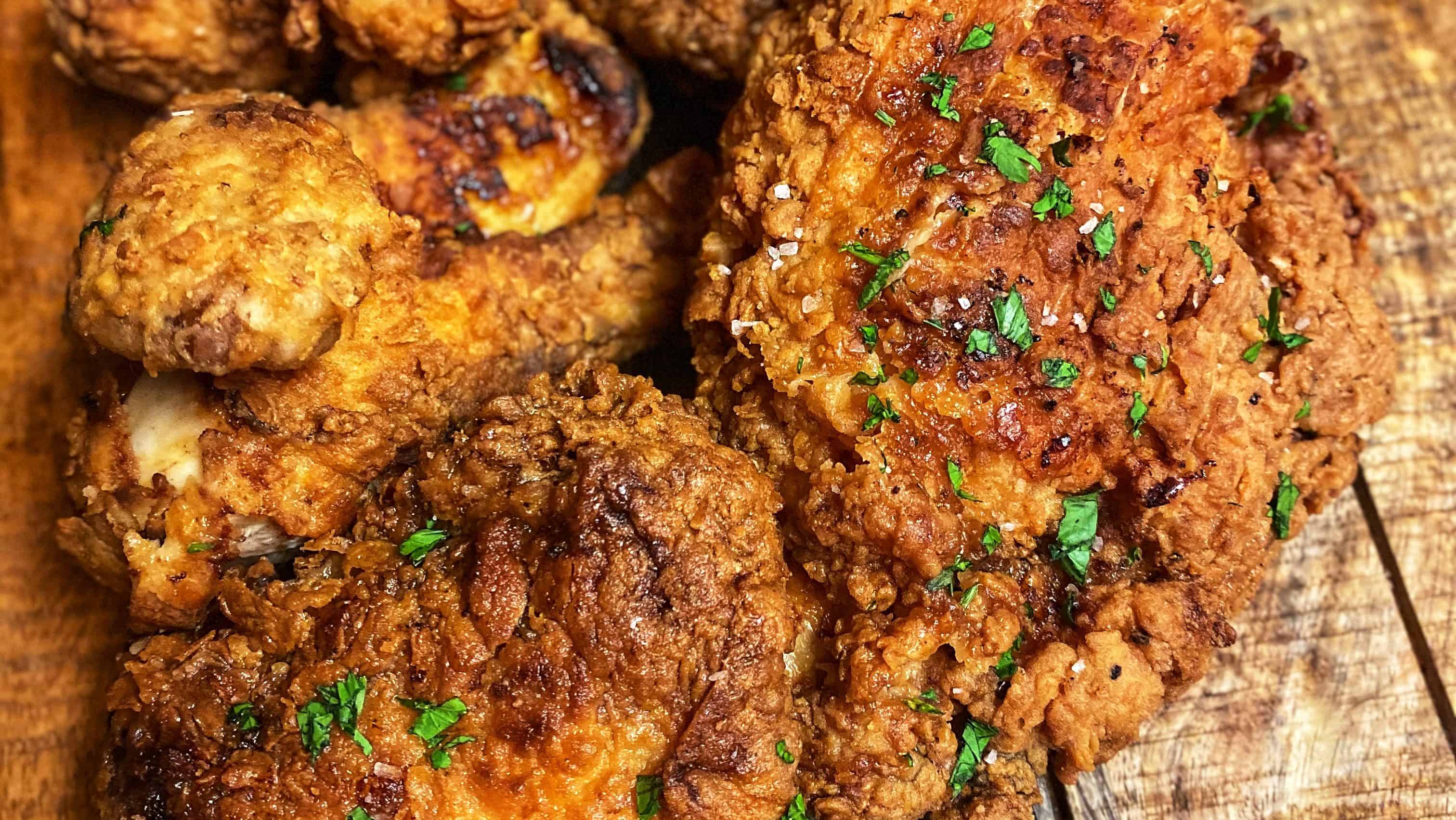 BUTTERMILK FRIED CHICKEN | SOUTHERN COOKING