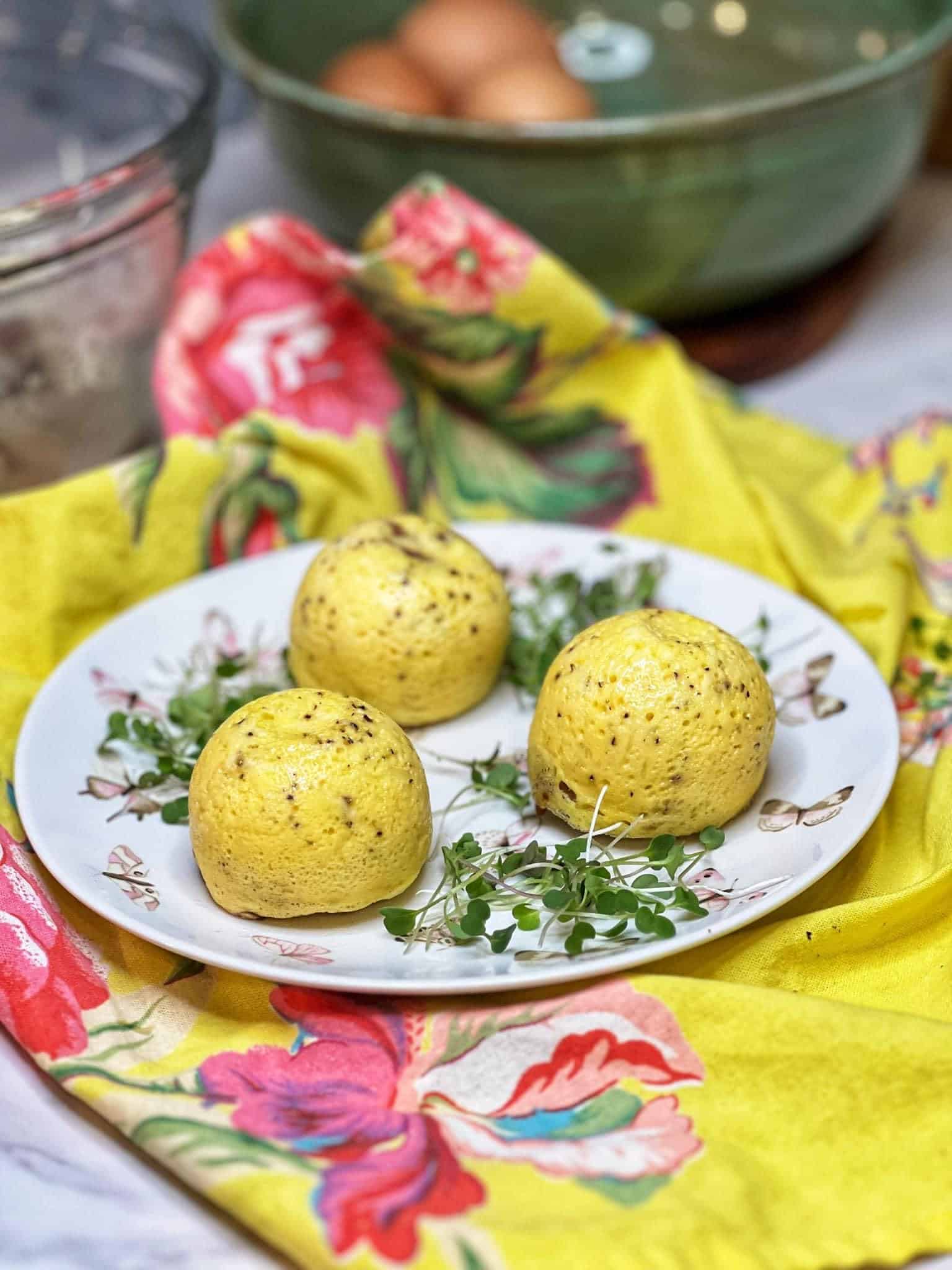 Bacon Gruyère Egg Bites | Charlotte Fashion Plate