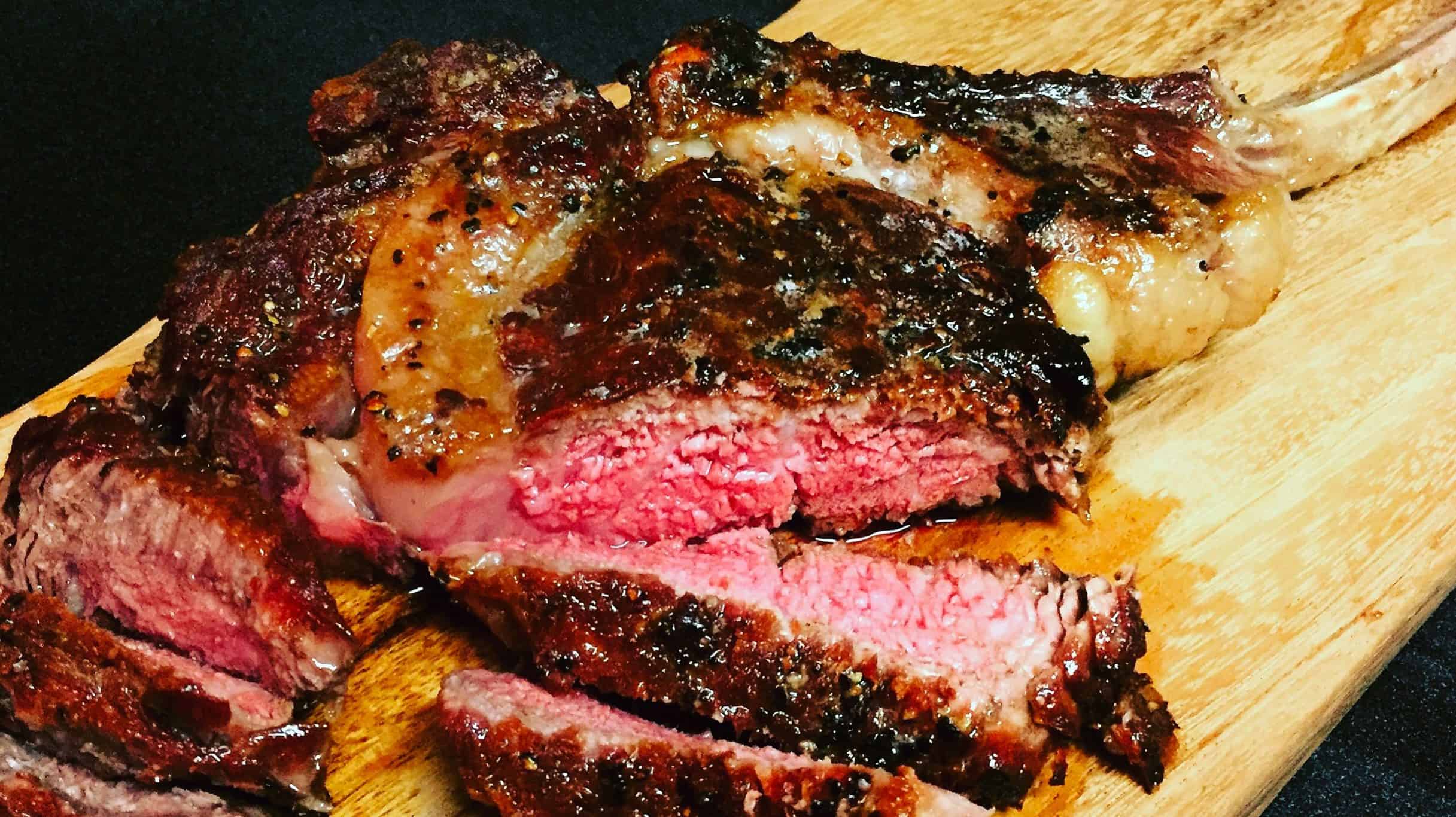 THE PERFECT STEAK | DINNER IDEAS | STEAKHOUSE MEAL