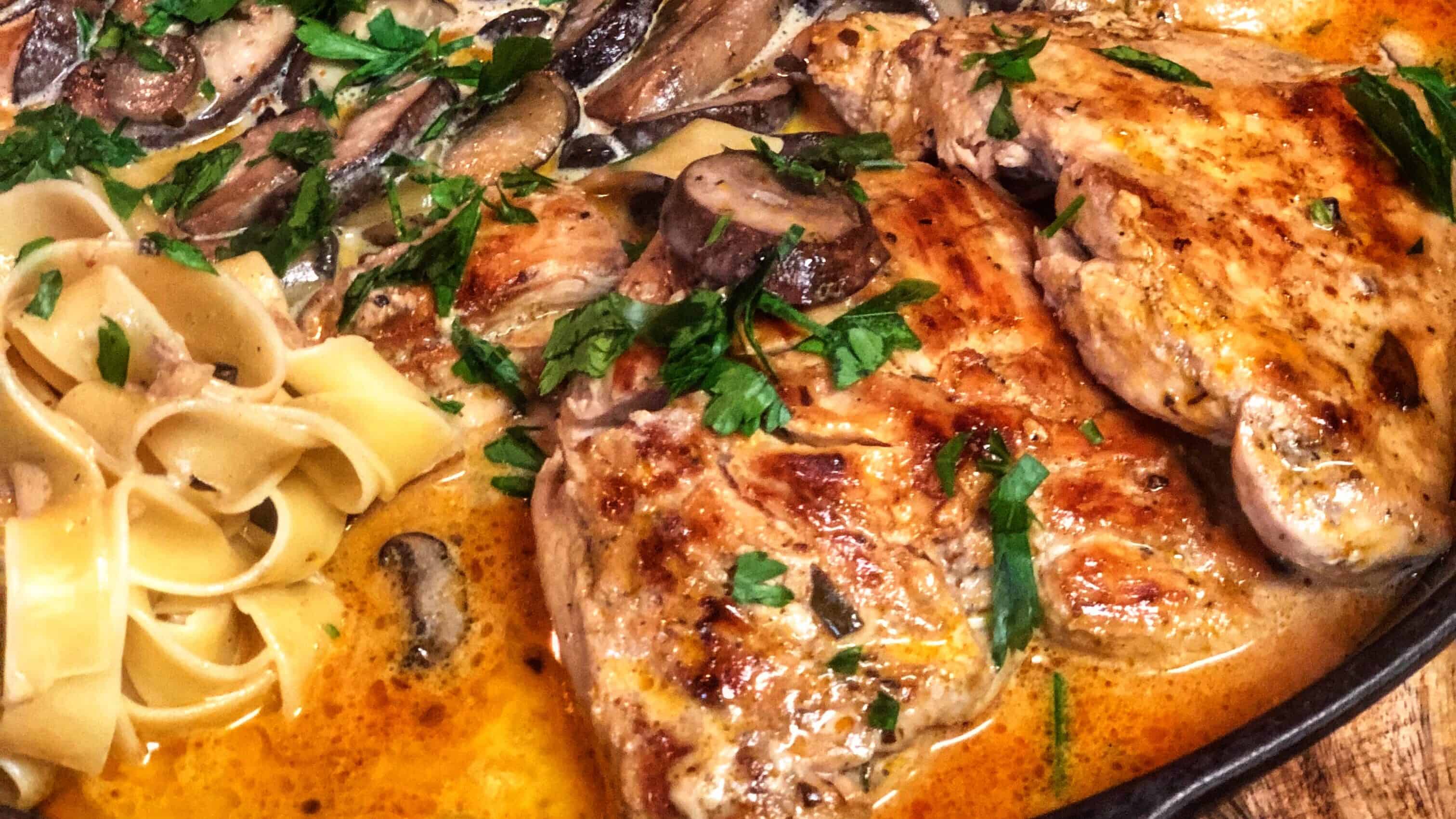 GARLIC MUSHROOM CHICKEN WITH TOMATO PESTO CREAM