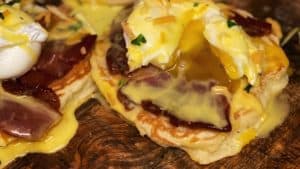 Eggs Benedict