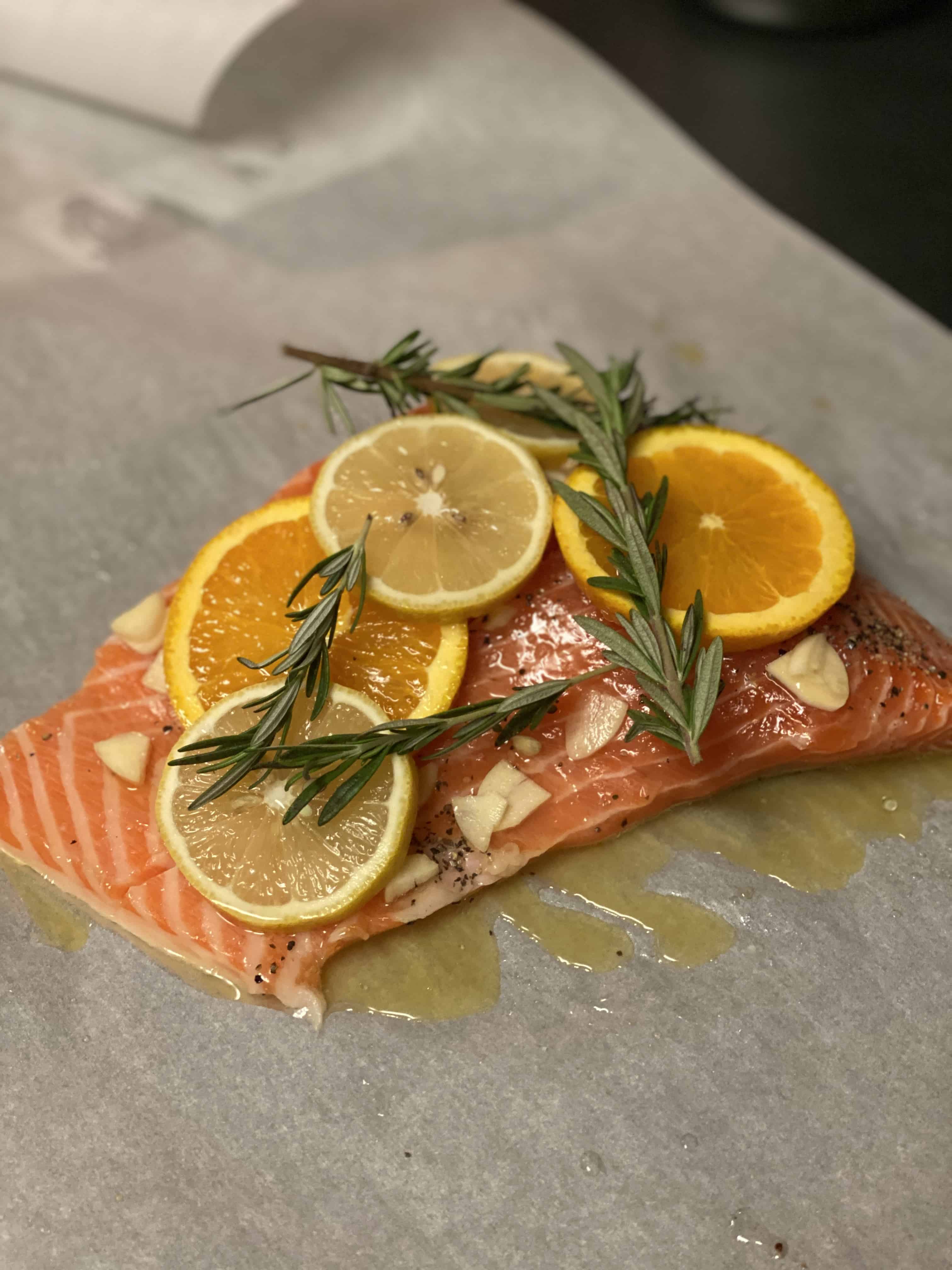 STEAMED SALMON IN PARCHMENT HEALTHY RECIPE