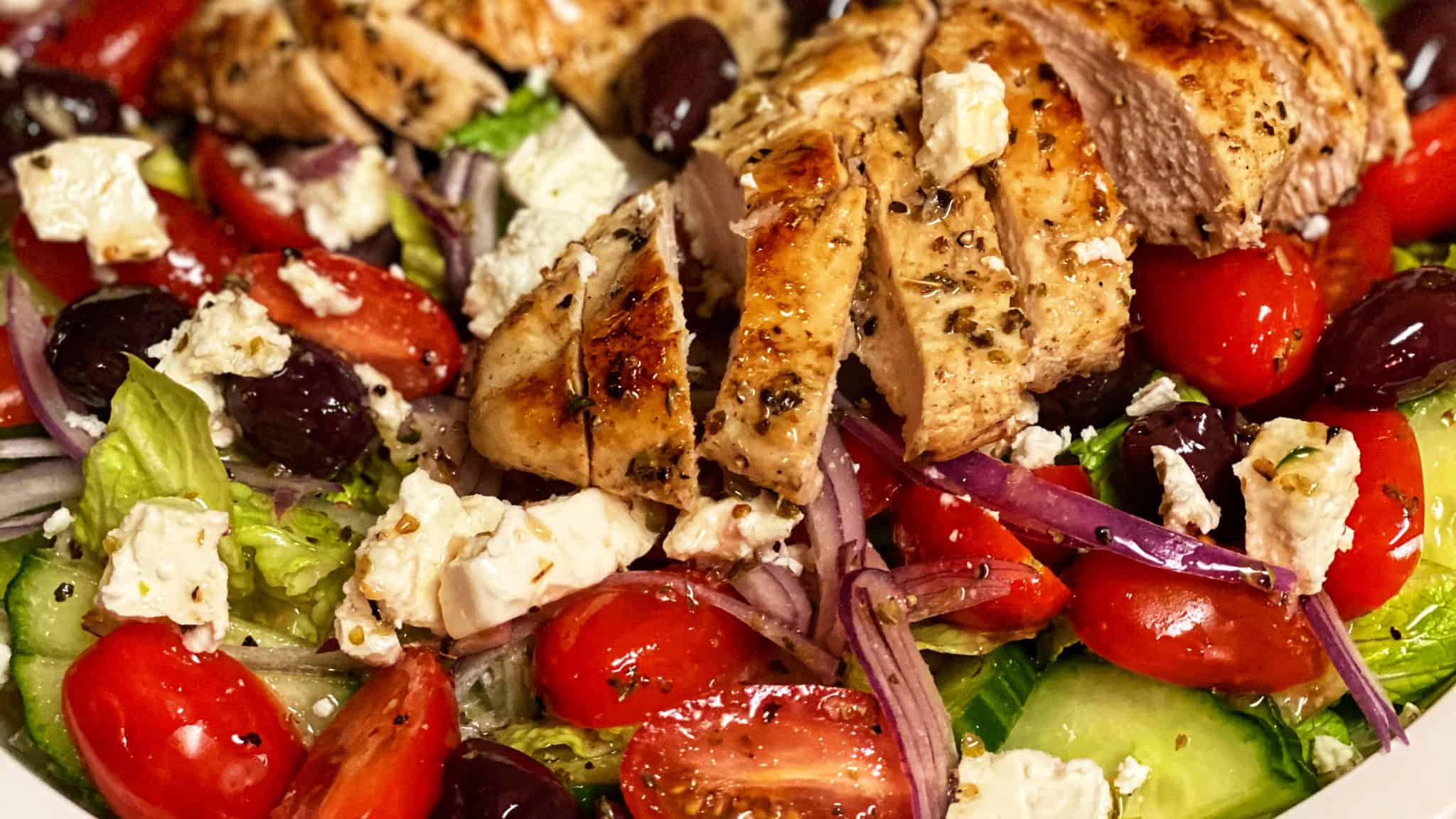 GREEK SALAD WITH CHICKEN | SOUS VIDE | HEALTHY RECIPE