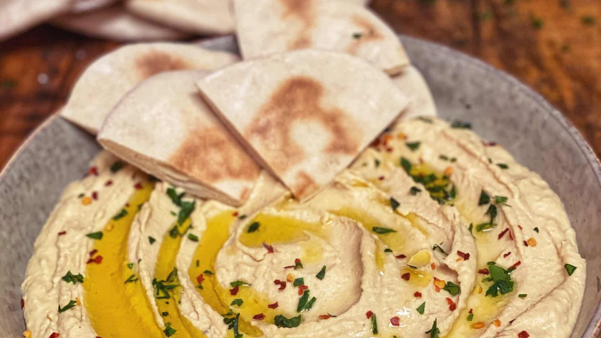 SILKY SMOOTH HUMMUS | DIPS | EASY RECIPE