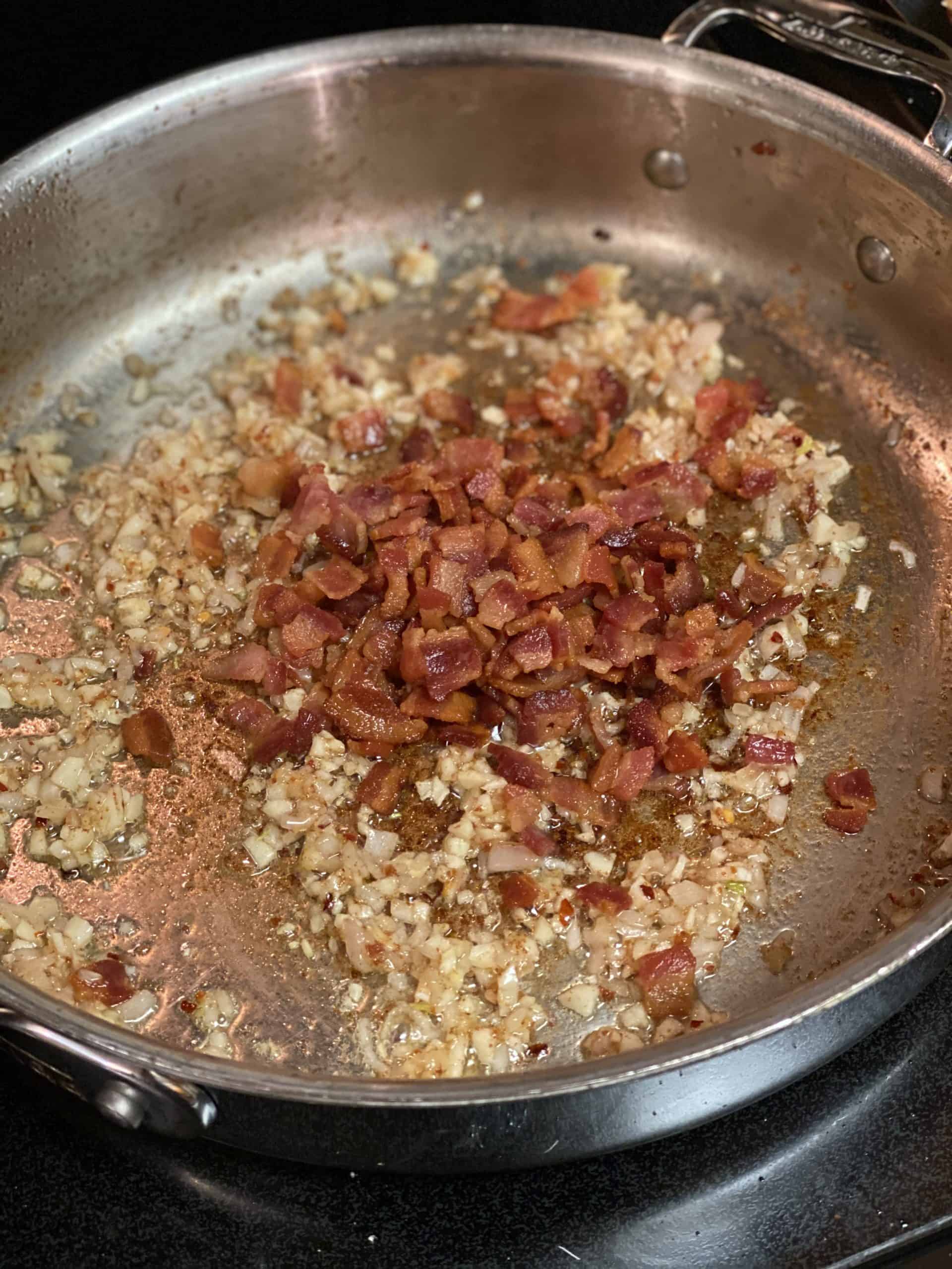 BUCATINI WITH CLAMS PASTA EASY RECIPE