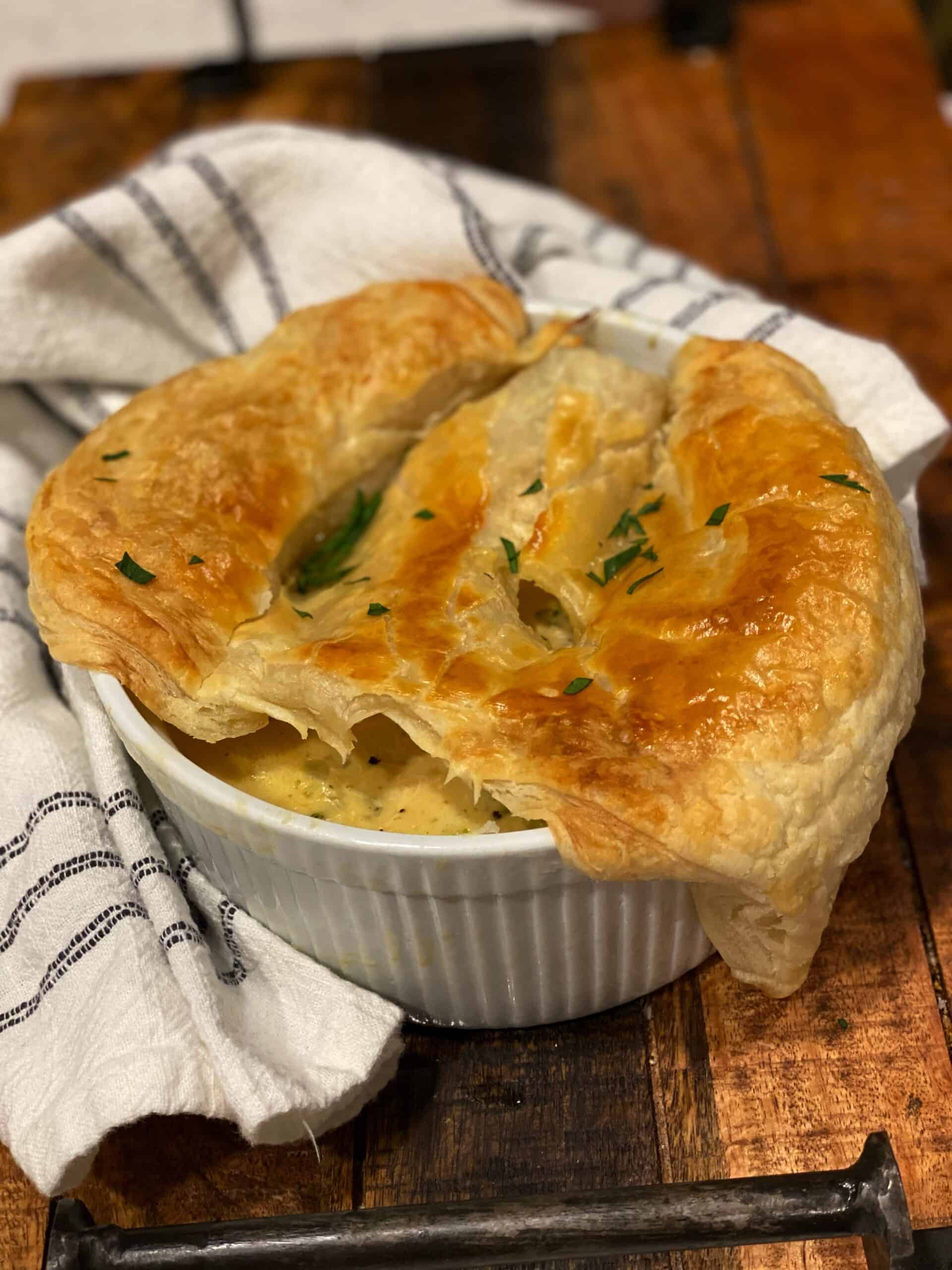 BROCCOLI CHICKEN POT PIE COMFORT FOOD EASY RECIPE